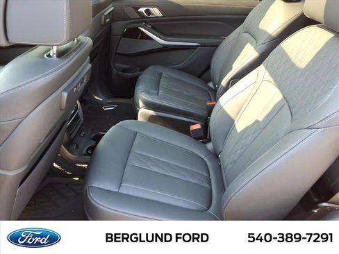 Used 2021 BMW X7 xDrive40i w/ Executive Package AWD/4WD image 14