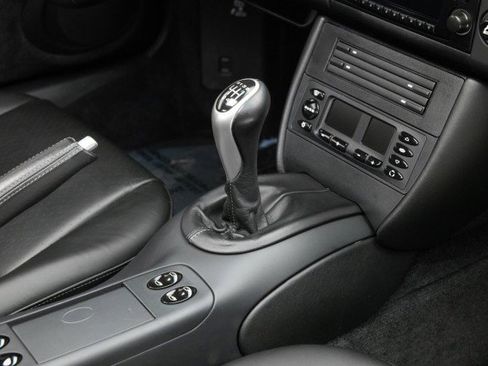 Used 2001 Porsche 911 Carrera image 24