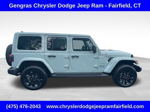 Used 2024 Jeep Wrangler Unlimited Sahara w/ Dual Top Group AWD/4WD image 8
