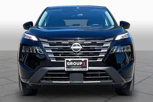 Certified 2026 Nissan Rogue SV FWD image 4
