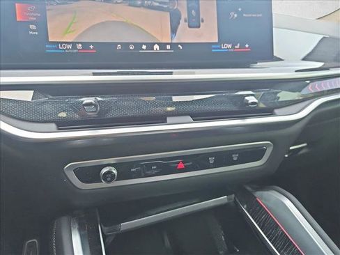 Used 2024 BMW X6 xDrive40i w/ Executive Package image 15