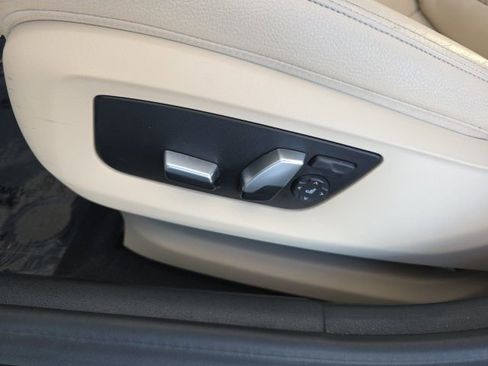 Used 2020 BMW 540i xDrive w/ Convenience Package image 25