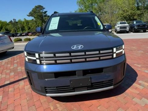 Used 2025 Hyundai Santa Fe SEL FWD image 4