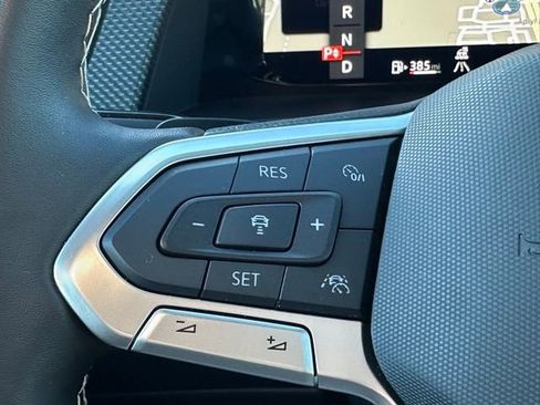 Used 2024 Volkswagen Atlas Cross Sport SEL image 13