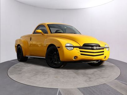 Used 2004 Chevrolet SSR w/ Preferred Equipment Group