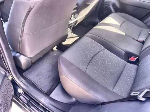 Used 2020 Toyota RAV4 XLE FWD image 32