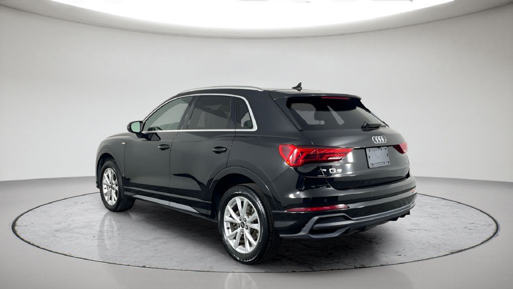 Used 2023 Audi Q3 2.0T Premium AWD/4WD image 7