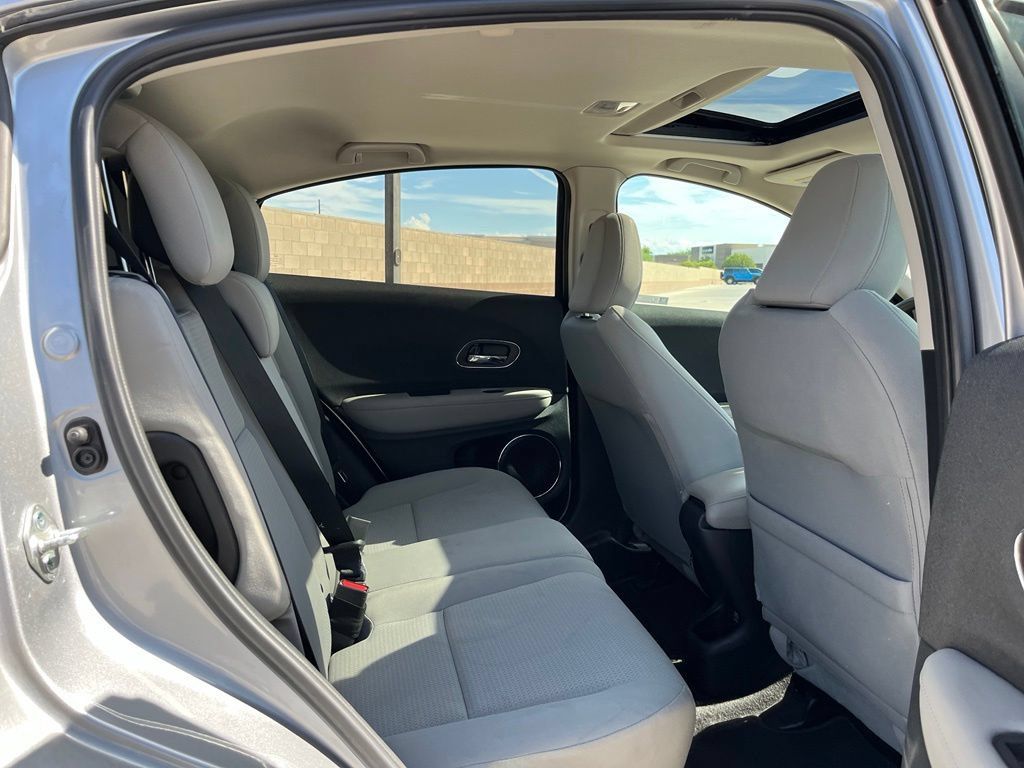 Used 2021 Honda HR-V EX image 17