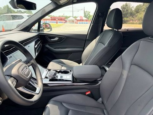 Certified 2025 Audi Q7 3.0T Premium Plus w/ Premium Plus Package AWD/4WD image 7