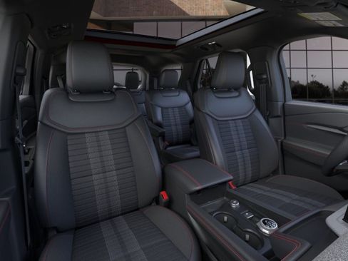 New 2026 Ford Explorer ST-Line w/ ST-Line Street Pack AWD/4WD image 10