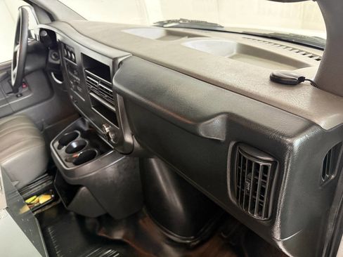 Used 2014 Chevrolet Express 3500 3500 3dr Extended Cargo Van image 79