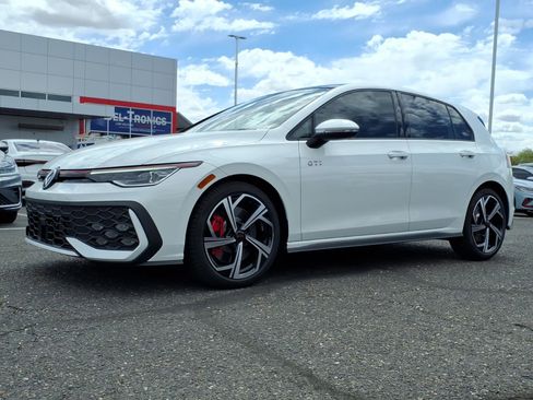 New 2026 Volkswagen GTI SE FWD image 3