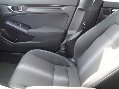 Used 2025 Honda Civic Sport image 28