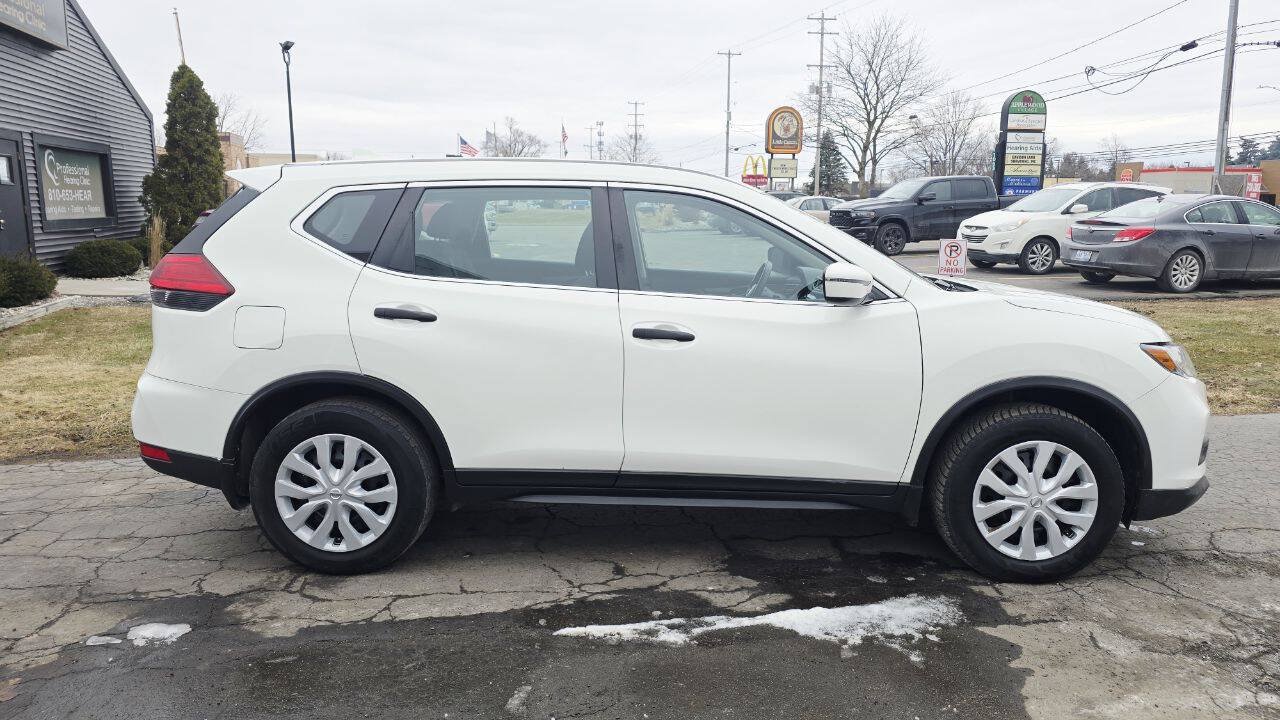 Used 2017 Nissan Rogue S FWD image 7