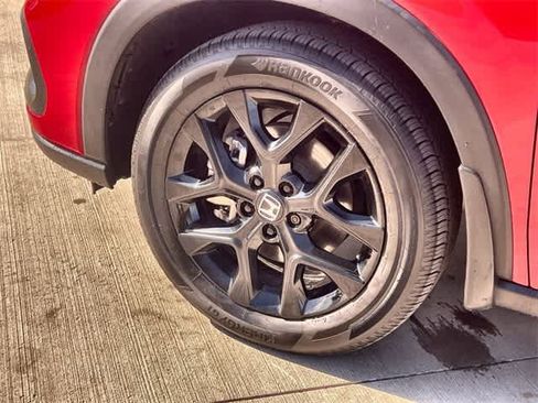 Certified 2024 Honda HR-V Sport image 9