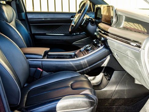 Used 2024 Hyundai Palisade Calligraphy image 27