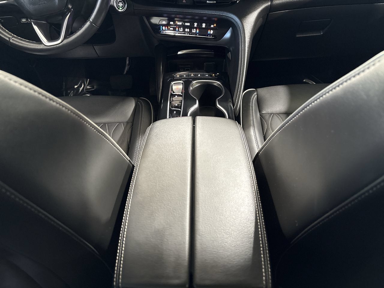 Used 2023 Buick Envision Avenir AWD/4WD image 22