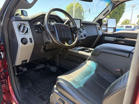 Used 2015 Ford F250 Lariat w/ Chrome Package AWD/4WD image 9