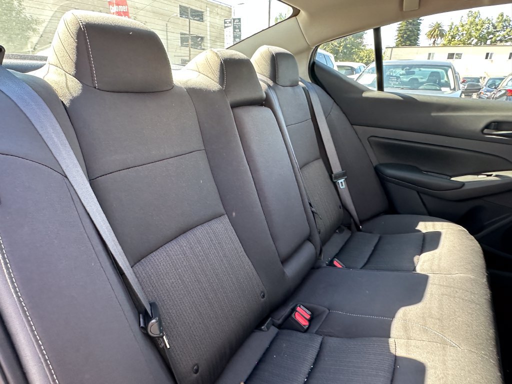 Used 2025 Nissan Altima 2.5 S FWD image 17