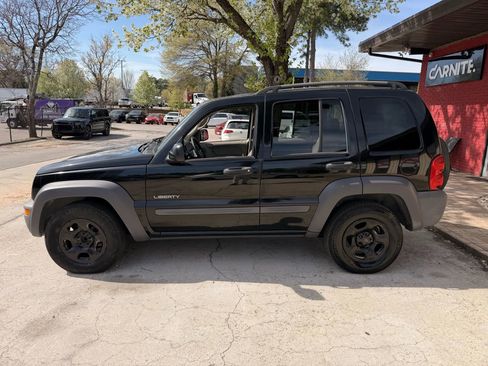 Used 2004 Jeep Liberty Sport w/ PWR Convenience Group image 2