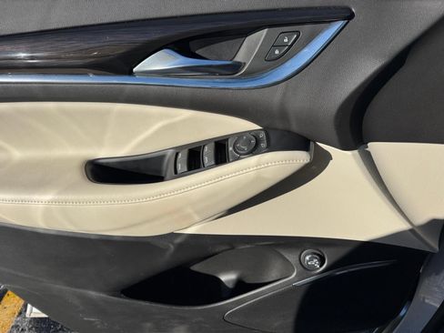 Used 2024 Buick Enclave Essence w/ Technology Package image 13