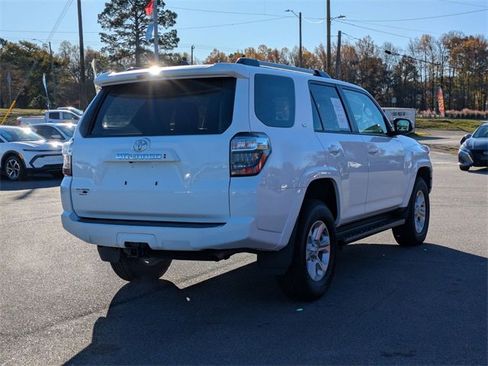 Used 2024 Toyota 4Runner SR5 Premium image 3