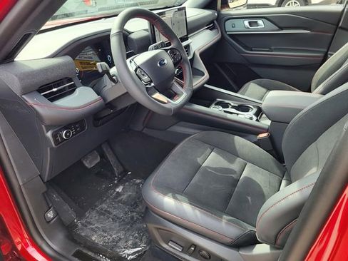 New 2026 Ford Explorer ST image 3