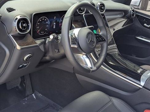 Used 2026 Mercedes-Benz GLC 300 image 10