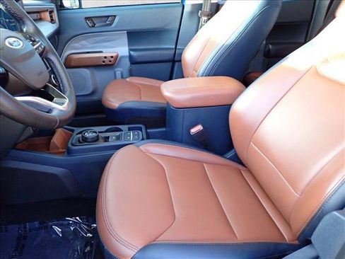 Used 2023 Ford Maverick Lariat w/ Lariat Luxury Package image 11