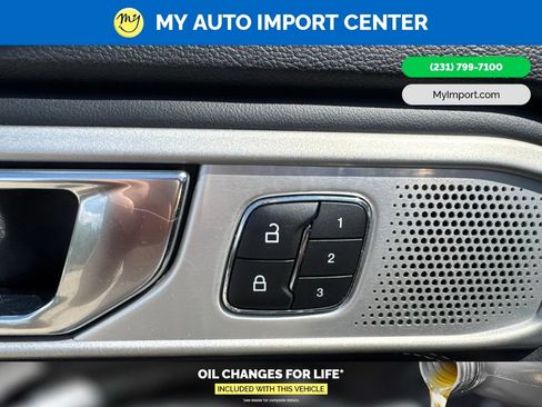 Used 2020 Ford Explorer ST w/ ST Street Pack AWD/4WD image 11