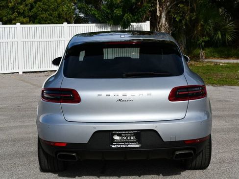 Used 2018 Porsche Macan image 28