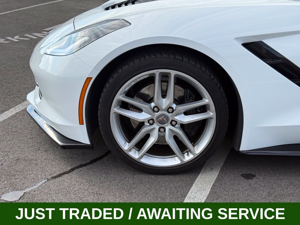 Used 2015 Chevrolet Corvette Stingray Coupe RWD image 11