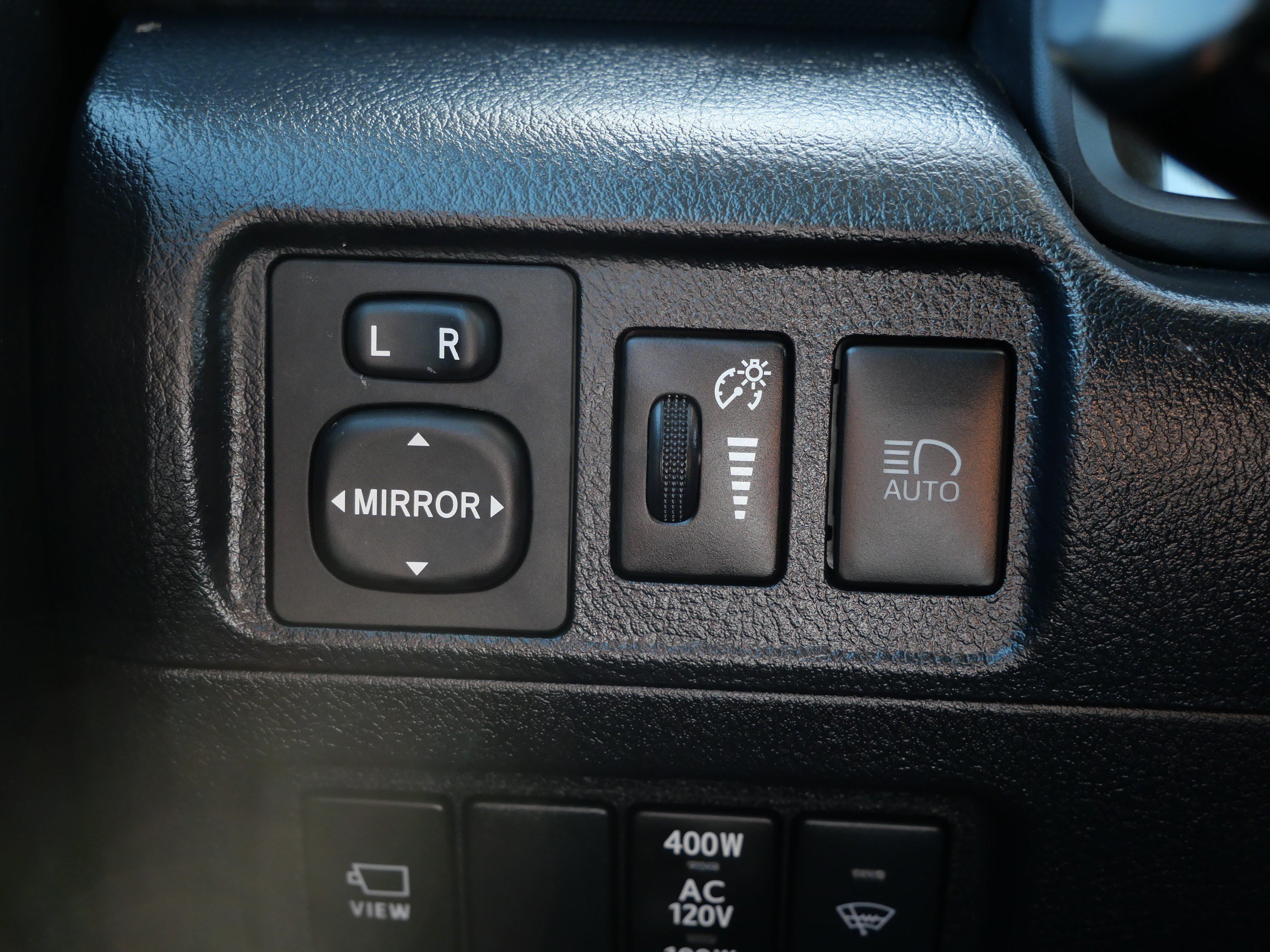 Used 2022 Toyota 4Runner TRD Off-Road Premium AWD/4WD image 27