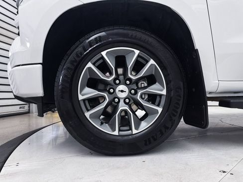 Used 2024 Chevrolet Silverado 1500 RST w/ Convenience Package II image 16