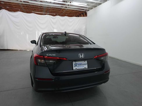 Used 2024 Honda Civic EX image 7