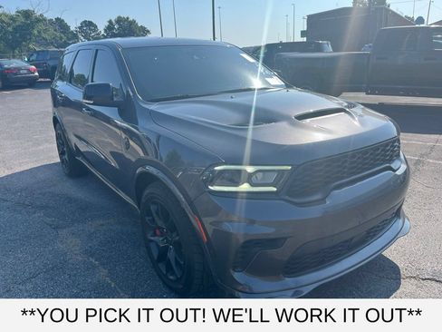 Used 2021 Dodge Durango SRT Hellcat w/ Technology Group AWD/4WD image 3