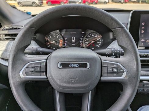 New 2025 Jeep Compass Sport image 27
