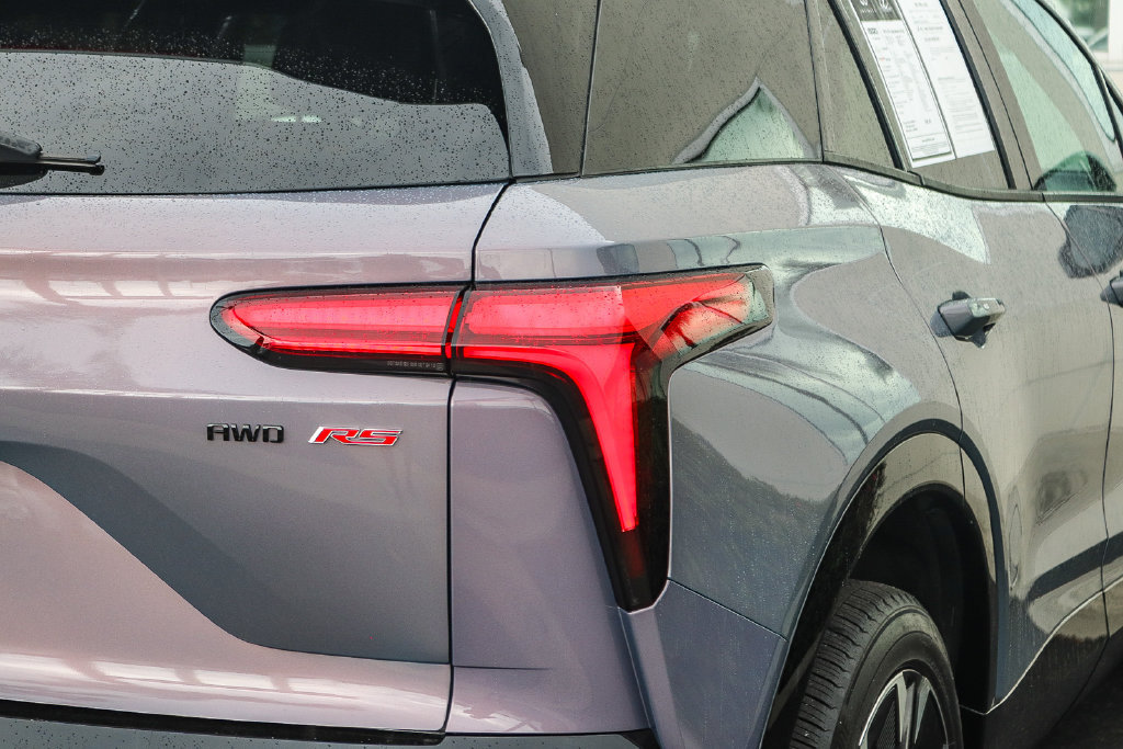 Used 2024 Chevrolet Blazer EV RS AWD/4WD image 9
