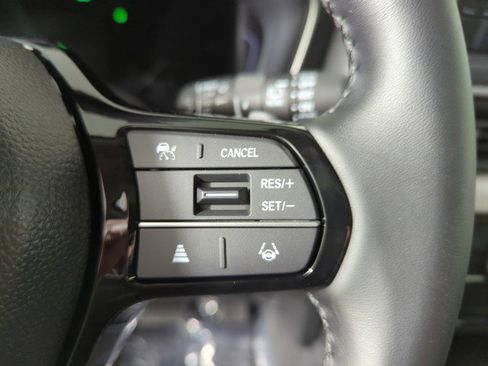 New 2025 Honda Pilot Touring image 15