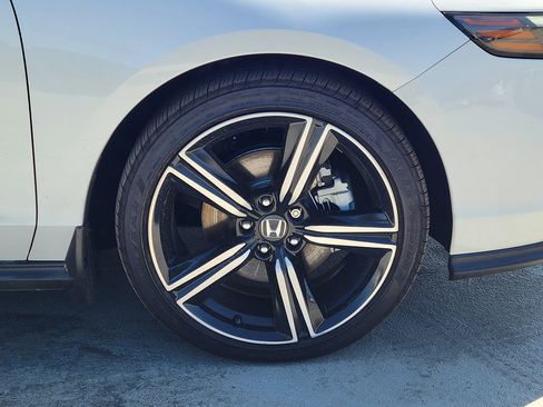 Used 2024 Honda Accord Sport image 5