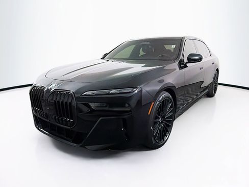 Certified 2024 BMW 740i xDrive w/ Executive Package AWD/4WD image 3