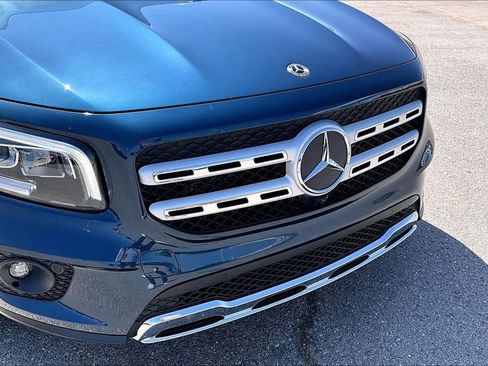 Used 2023 Mercedes-Benz GLB 250 4MATIC image 29