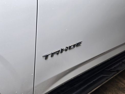 Used 2022 Chevrolet Tahoe LT w/ Luxury Package AWD/4WD image 5
