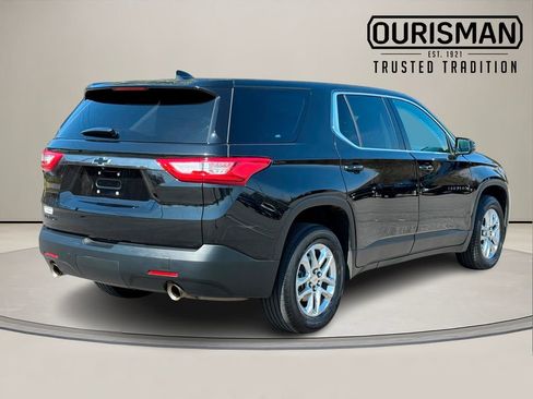 Used 2021 Chevrolet Traverse LS w/ LPO, Blackout Package image 5