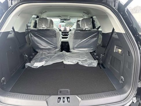 New 2026 Ford Explorer Active w/ Active Comfort Package image 4