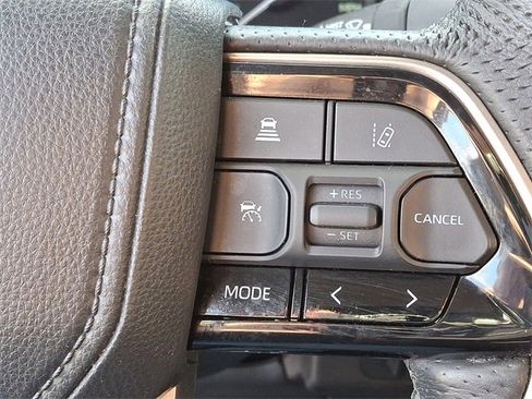 Used 2023 Toyota Tundra Limited image 23