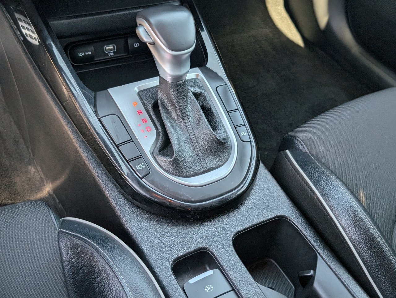 Used 2023 Kia Forte GT-Line w/ GT-Line Technology Package FWD image 15