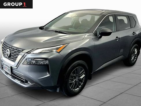 Used 2021 Nissan Rogue S FWD image 1