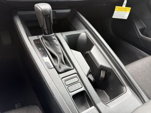 Used 2025 Honda Accord SE image 19