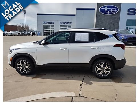 Used 2021 Kia Seltos EX image 11